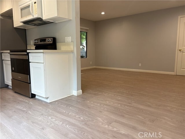Building Photo - 21 Streamwood
