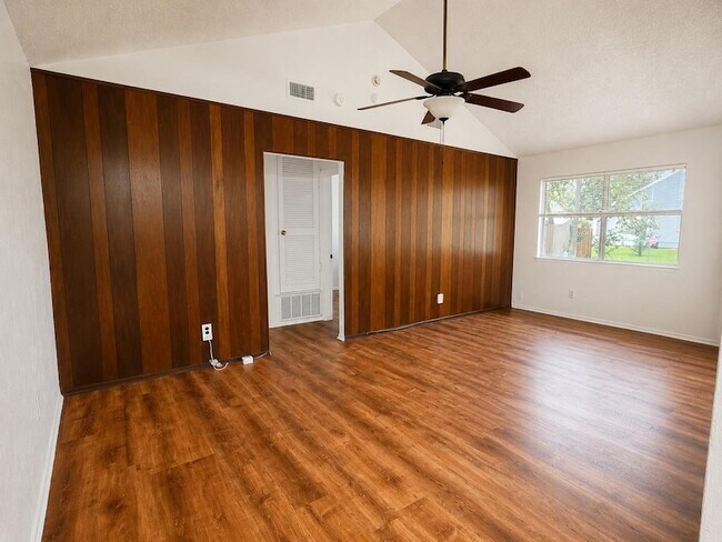 Building Photo - 4714 Lambs Ln