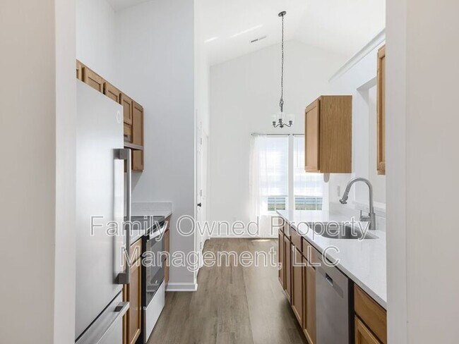 Building Photo - 147 Danzid Dr
