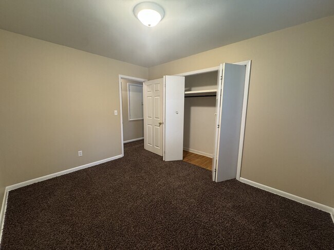 Building Photo - 1436 Avenue D