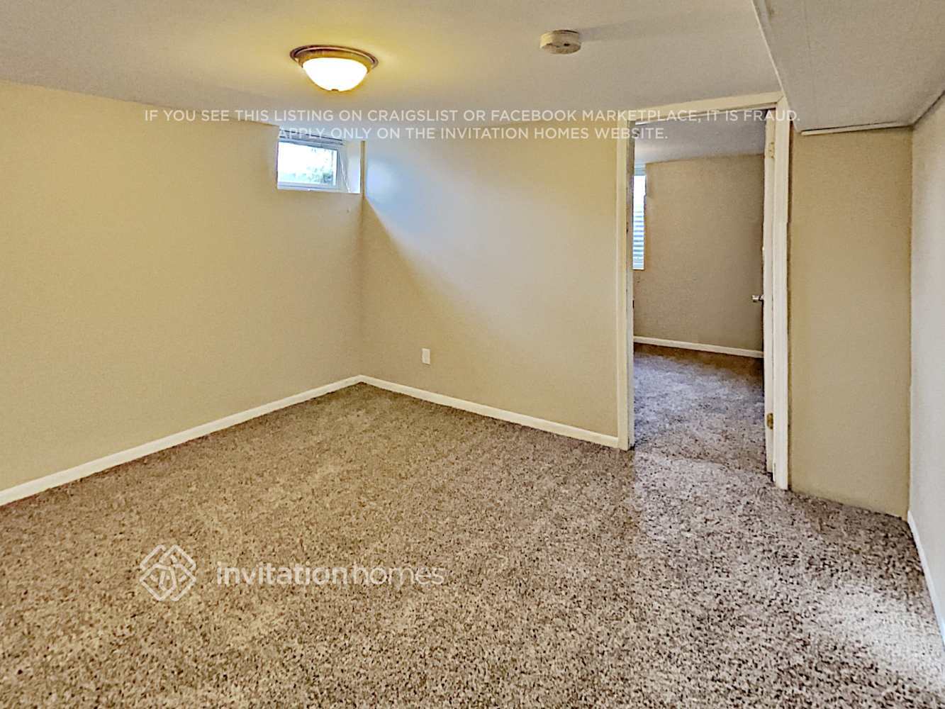 Building Photo - 3612 Commodore Dr