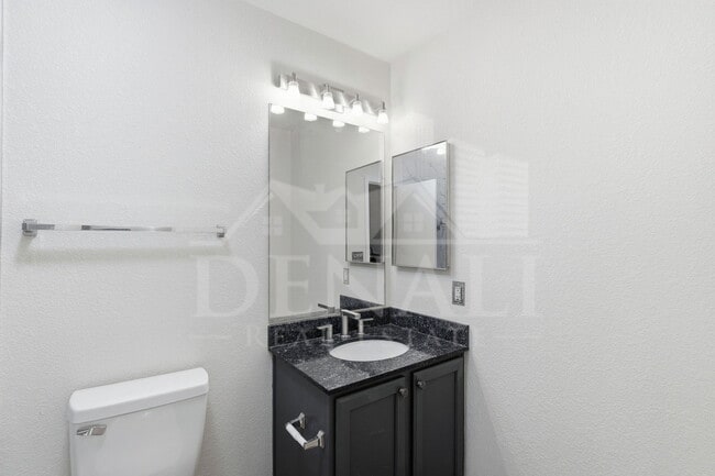 Building Photo - 9699 E Vendela St
