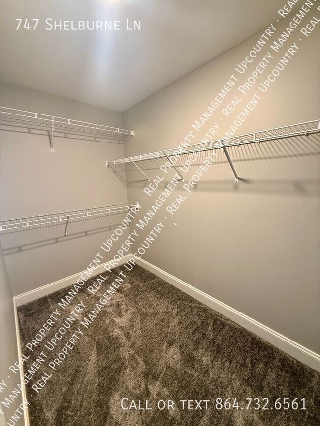 Building Photo - 747 Shelburne Ln