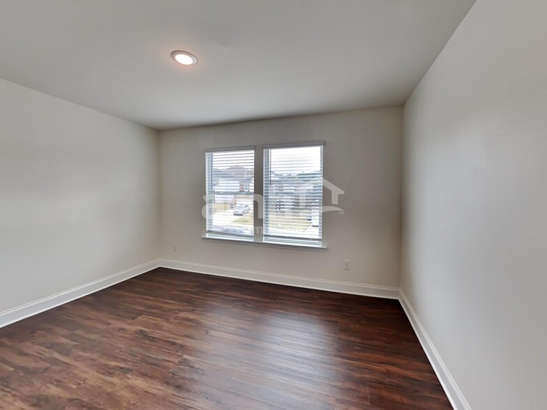 Building Photo - 1401 Alcovy Rd SE