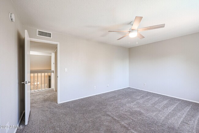 Building Photo - 6207 W Riviera Dr