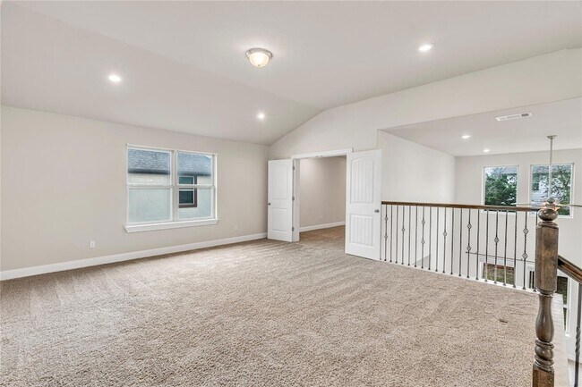 Building Photo - 5300 Cipriano Dr