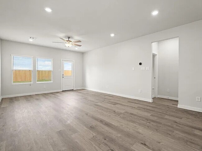 Building Photo - 17115 King Eider Rd