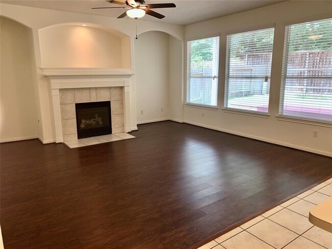 Building Photo - 130 Ledgestone Pl