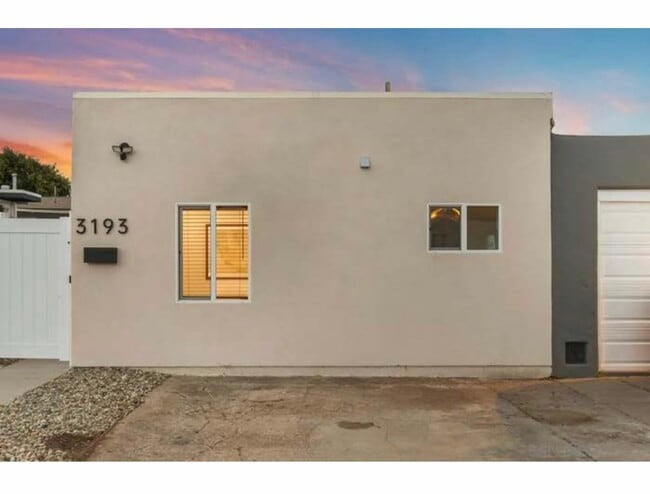 Building Photo - 3193 Juniper St