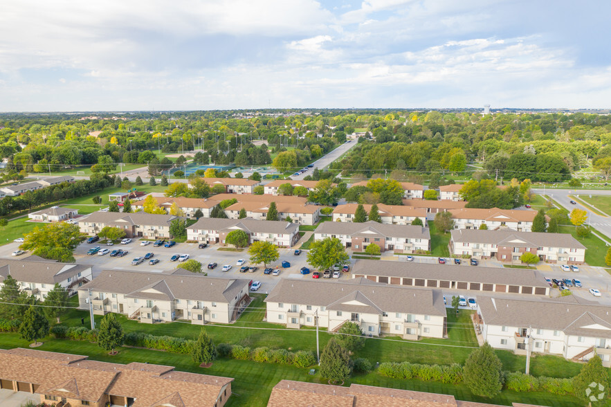 Primary Photo - Grandview Apartments