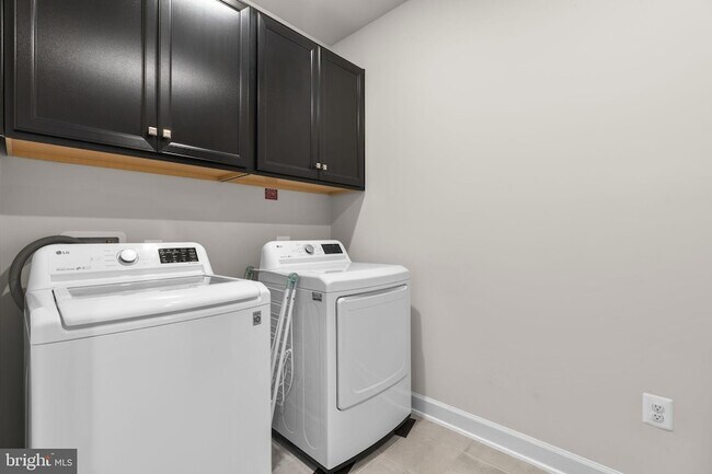Building Photo - 8417 Bald Eagle Ct