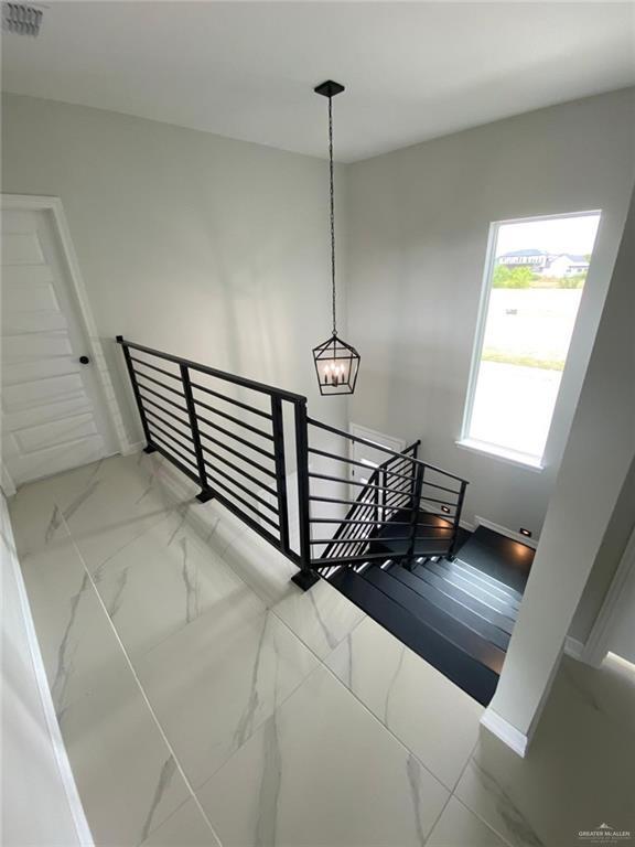 Building Photo - 14 N Crown Point