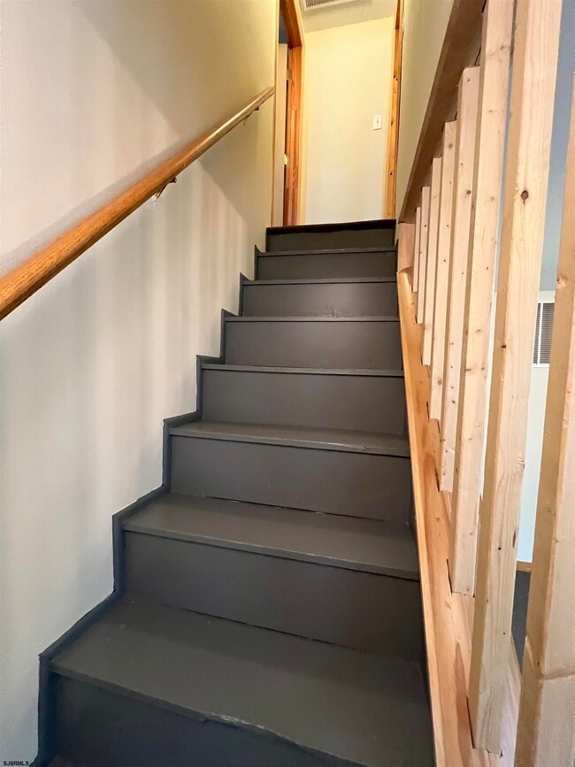 Building Photo - 209 W Pacific Ave