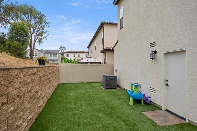 Building Photo - 10205 Athena Ct