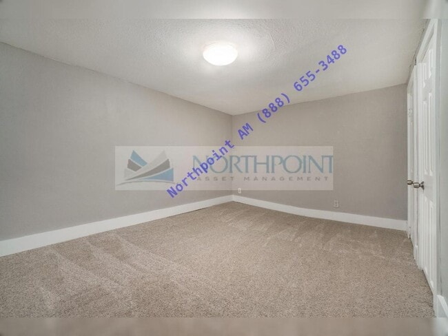 Building Photo - BR/2.5BA SFR with finished basement and back deck in NW Atlanta