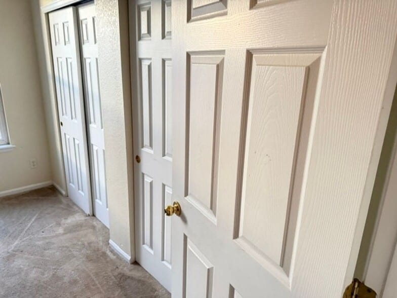 Building Photo - 14343 E 1st Dr