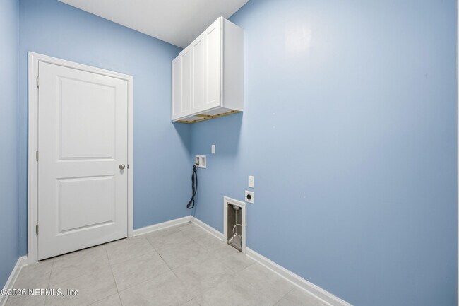 Building Photo - 321 Beale Ave