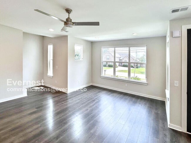 Building Photo - 105 Ethelyne Way