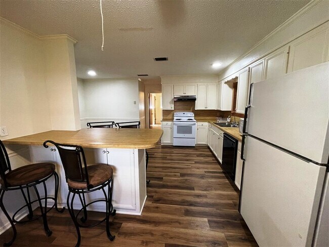 Building Photo - Bossier City LA 4 bed 3 bath for lease | S...