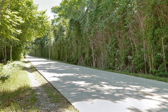 Building Photo - 4241 Buena Vista St