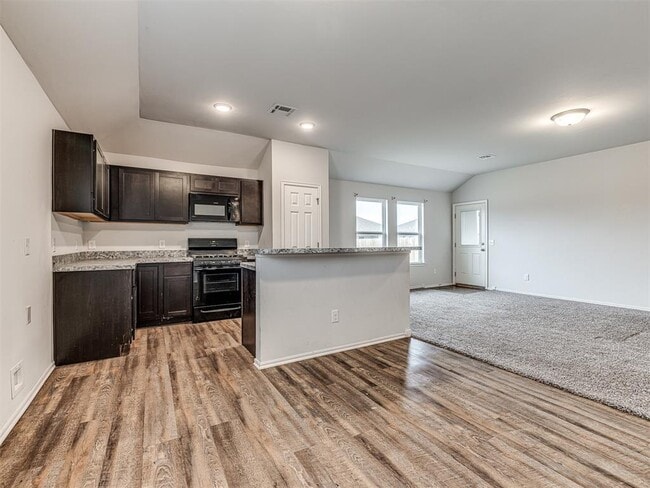 Building Photo - 1125 S Appaloosa Ln