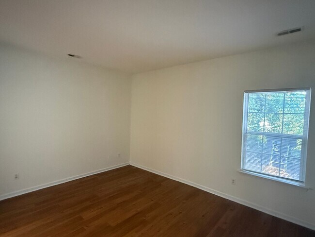 Building Photo - 7033 Somerset Springs Dr