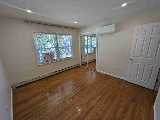 Building Photo - 47 Dewey St