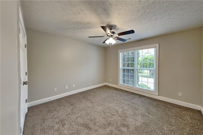 Building Photo - 2239 Cluster Ln