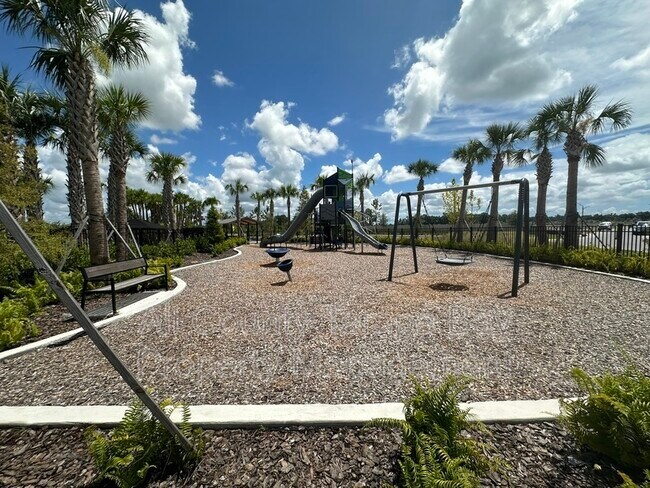 Building Photo - 1443 Tahitian Sunrise Dr