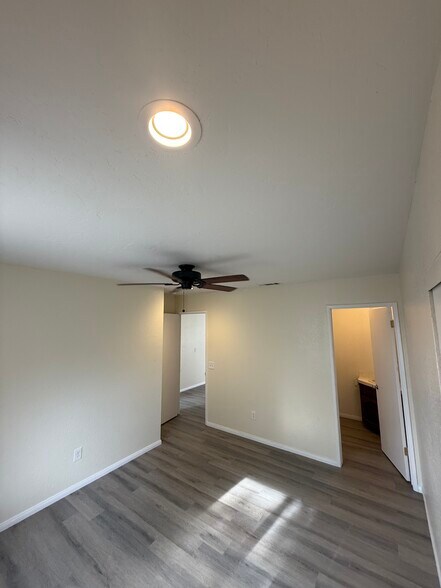 Building Photo - 13965 Smoketree St