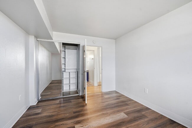 Building Photo - $1,545.95 with Free the first month's rent, 1 Bed - 1 Bath, Condo in Denver with Washer and Dryer!