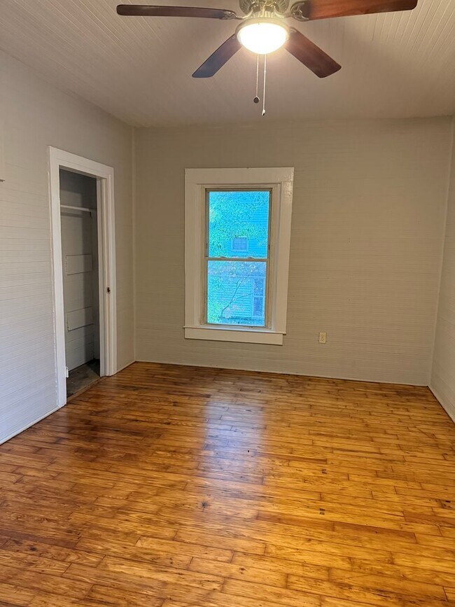 Building Photo - 217-219 Avenue C