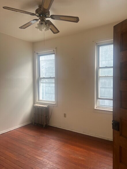 Building Photo - 408 14th Ave