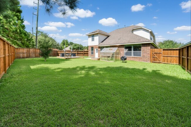Building Photo - 23411 W Pine Ivy Ln