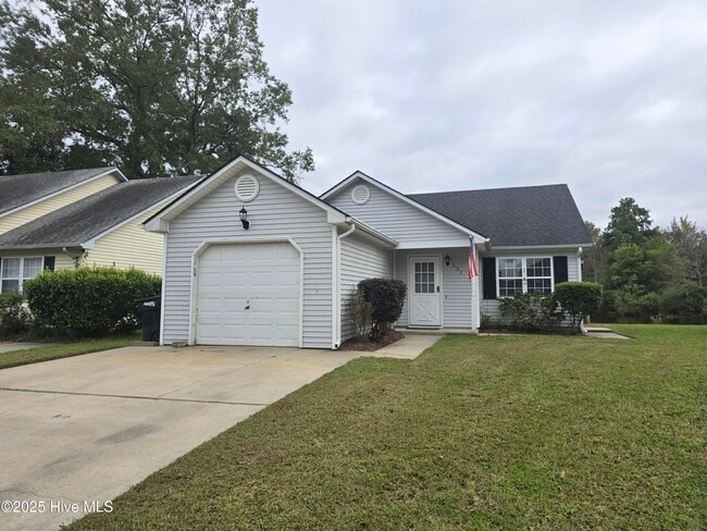 Primary Photo - 121 Bayberry Dr