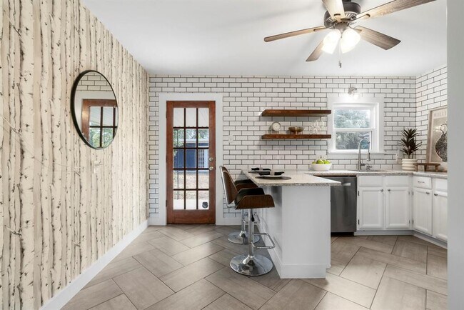 Building Photo - 4503 Garnett St