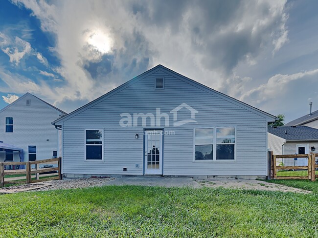 Building Photo - 918 Arthur St