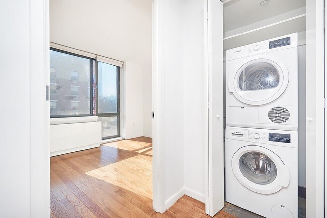 Building Photo - 1770 Madison Avenue