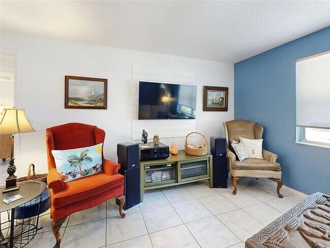 Building Photo - Charming 2-bedroom, 1-bath home