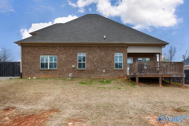 Building Photo - 41 Green Creek Rd