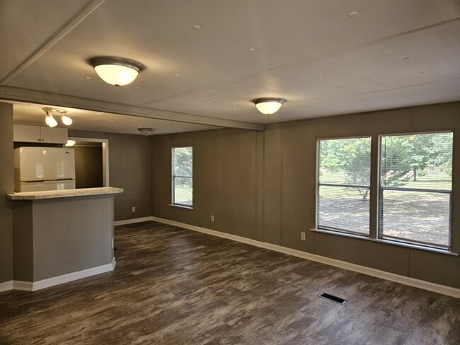 Building Photo - 3252 Colham Ferry Rd