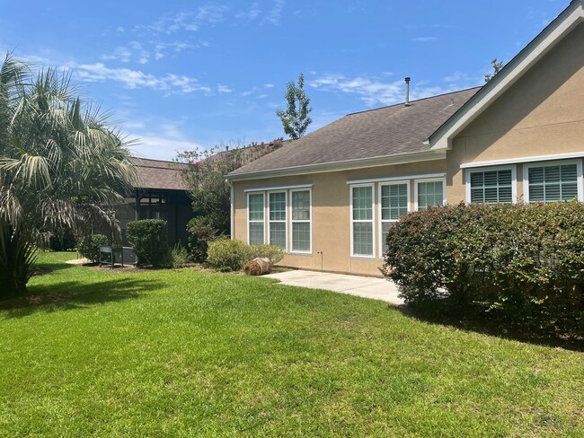 Building Photo - Spacious Sun City Home on Cul-De-Sac with Flexible terms