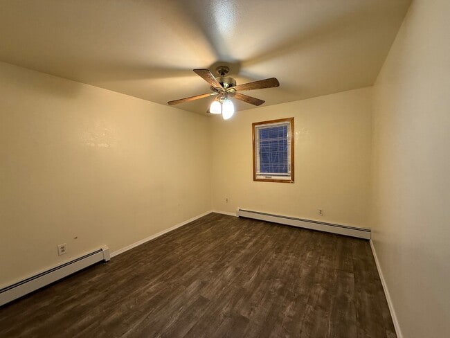 Building Photo - 9260 Roy St