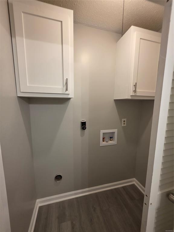 Building Photo - 744 Ledyard Pl