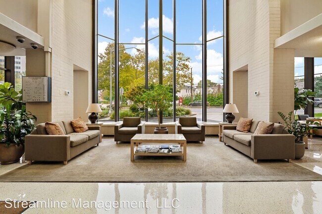 Building Photo - 1 br, 1 bath House - 4242 East West Hwy #914