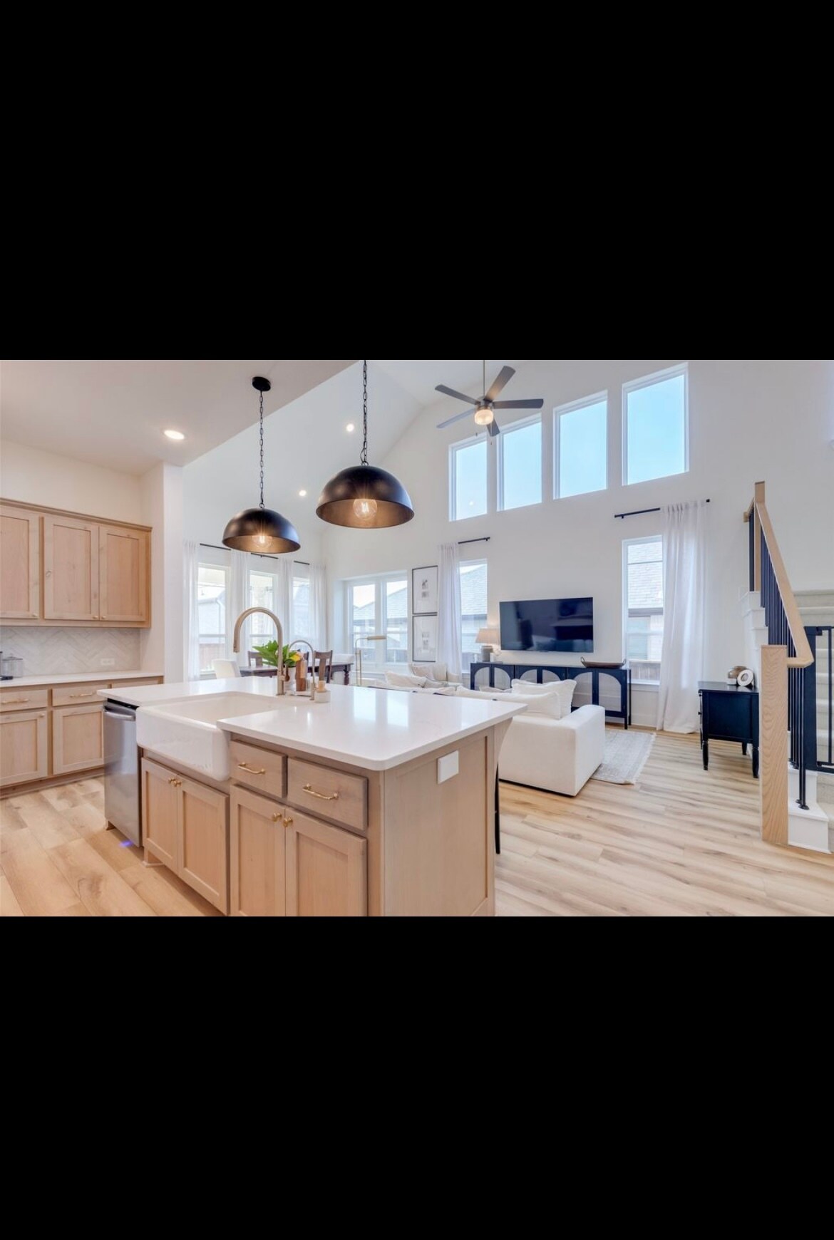 Building Photo - 1513 Waxwing Pl