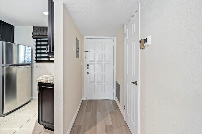 Building Photo - 4345 Trevi Ct