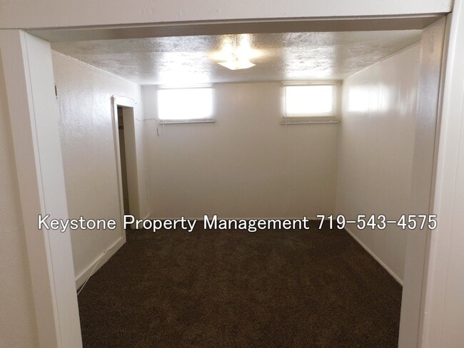 Building Photo - $350 Off 1st Month! Affordable Studio Apartment – $700/$700