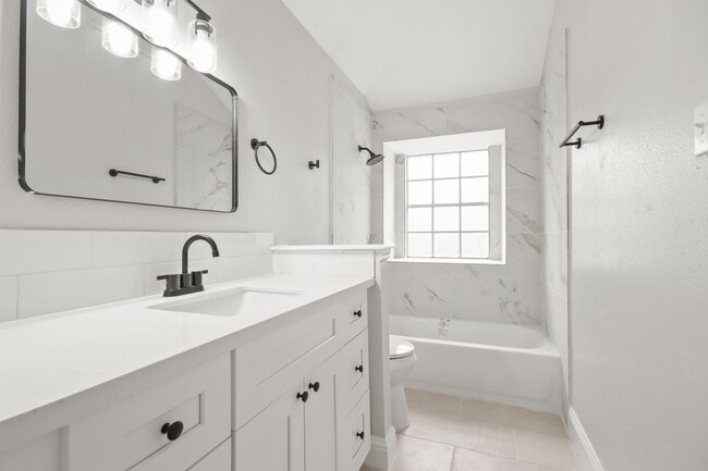 Building Photo - 16602 Capewood Dr