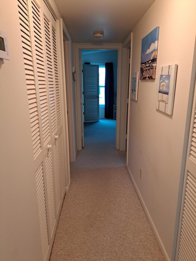 Building Photo - 6531 SE Federal Hwy